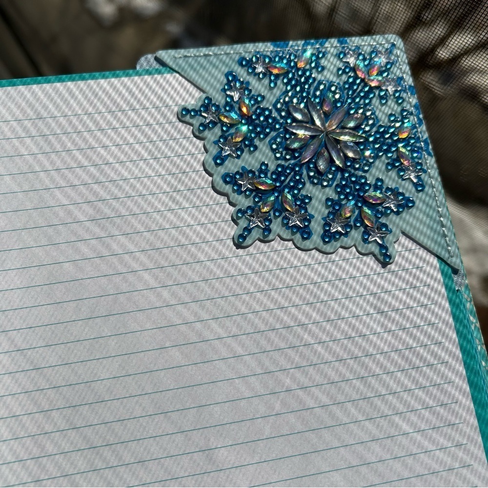 Diamond Art SNOWFLAKE 03 Corner Bookmark, Blue, White, Sparkly, Bling - Picture 16 of 17